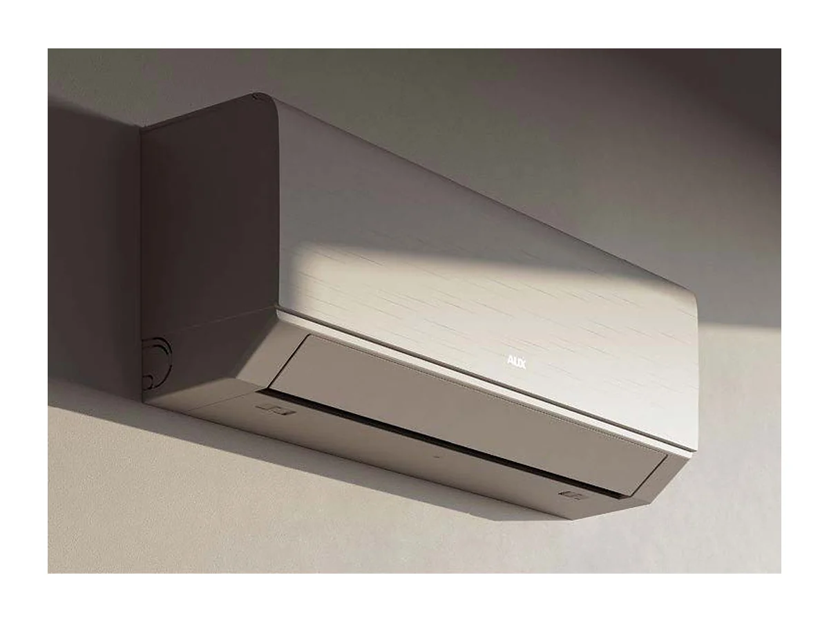 AUX DELTA 3 KSZKLM5131 oldalfali klíma szett tálcafűtéssel 3,5 kW